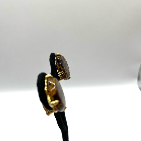 Earring Lot 5 Pairs Chunky Earrings with Ornate Clip on Earrings Gold Tone - Picture 4 of 16